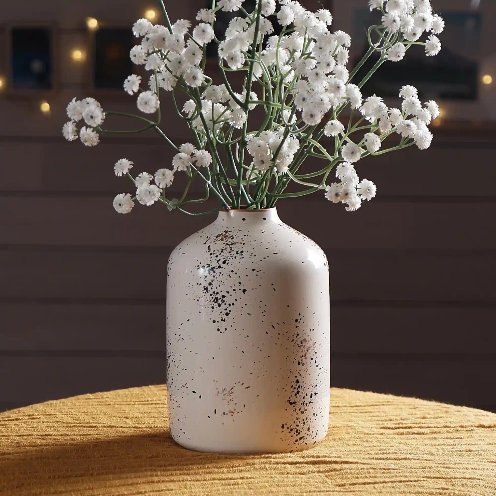 Behoma Metal Flower Vase for Home Decor Bedroom Living Room Office Wedding | Table Decorative Item for Festivals Birthday Off White 1Pcs (10.5 x 15.7 CM) (Flower not Included)