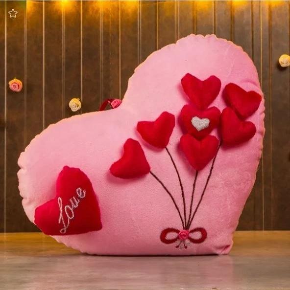 DEARJOY Seven Heart Pillow - Pink